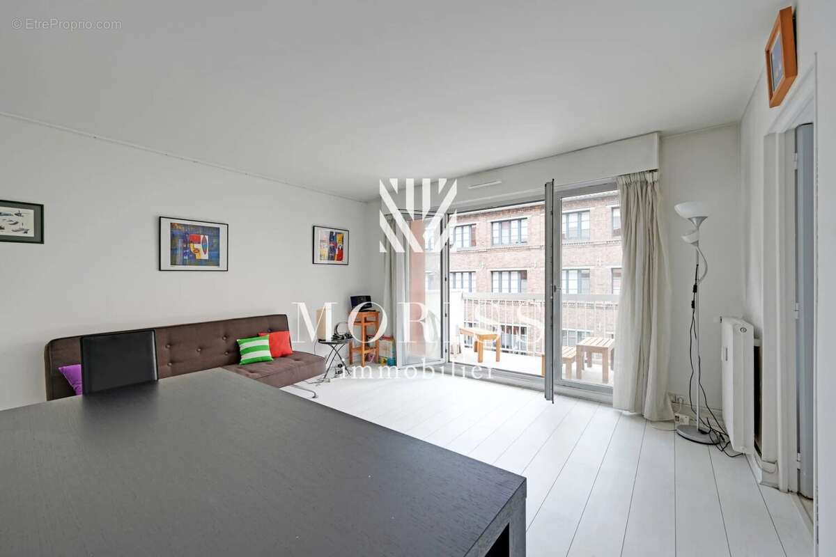 Appartement à PARIS-11E