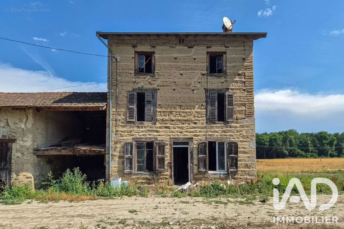 Maison 140 m² à Marsac-En-Livradois  - photo 4