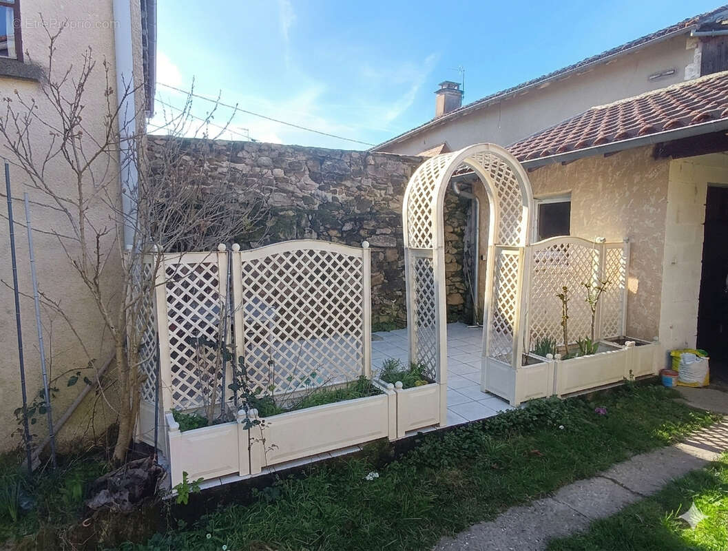 Maison à GORSES