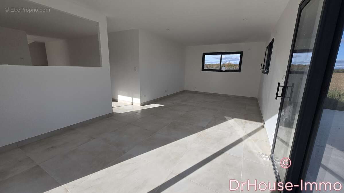 Maison à SAINT-JULIEN