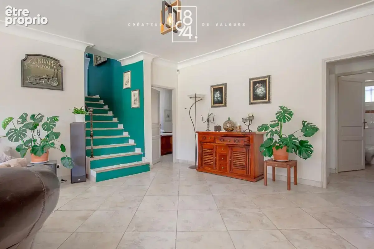 Maison familiale avec dépendance à la bastidonne - photo 11
