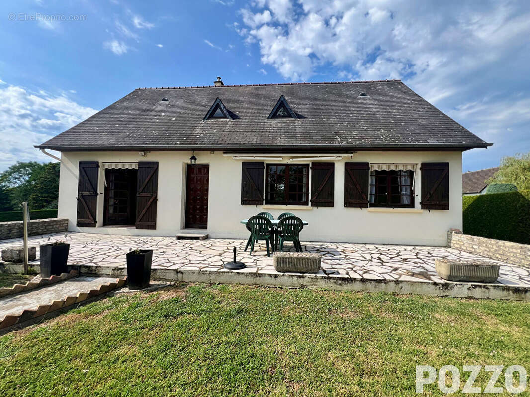 Maison à MONCEAUX-EN-BESSIN