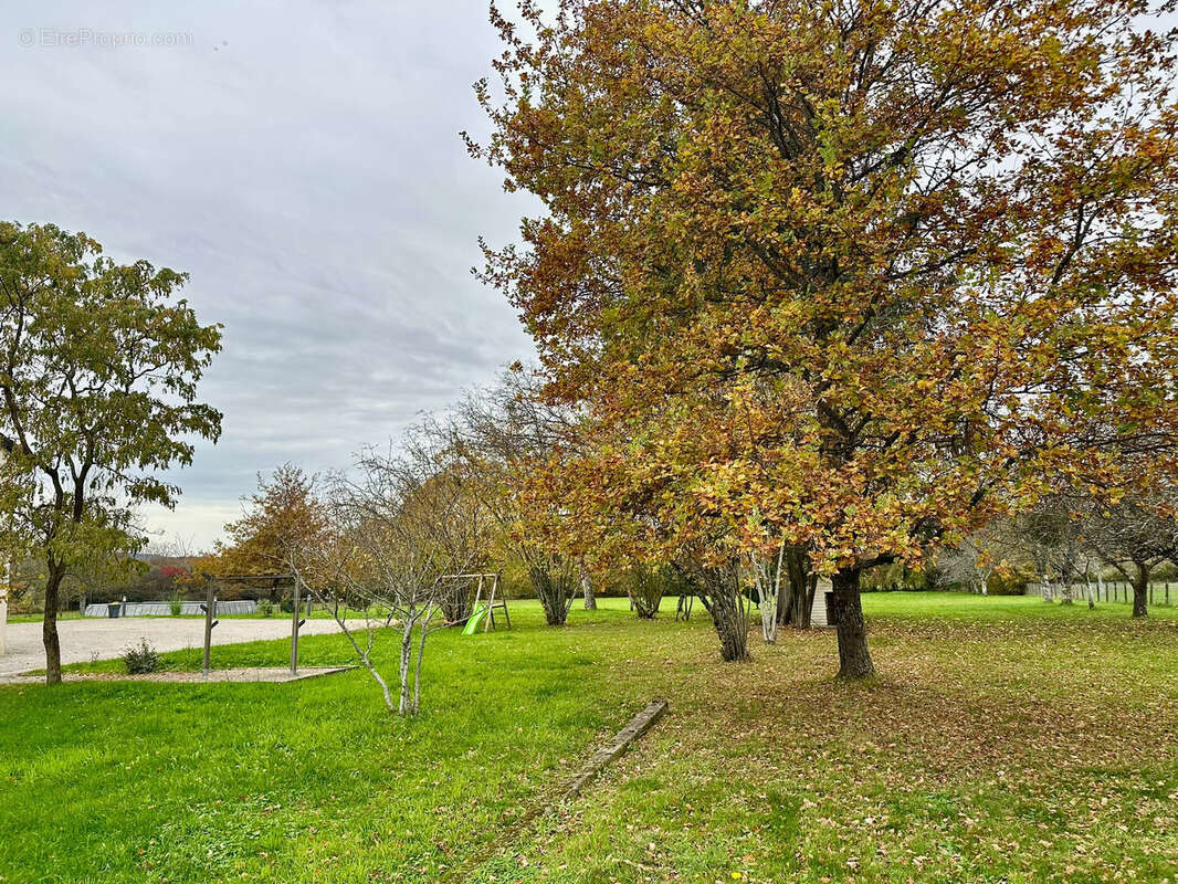 Maison à LUXEUIL-LES-BAINS