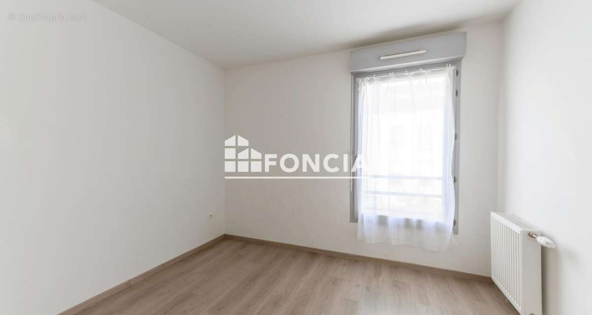 Appartement à BUSSY-SAINT-GEORGES