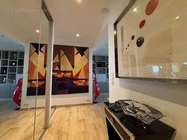 Appartement à VALLAURIS