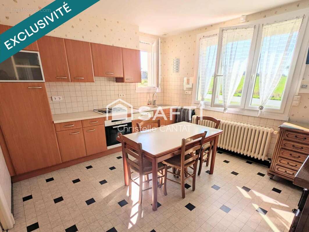 Photo 2 - Maison à GIVARLAIS