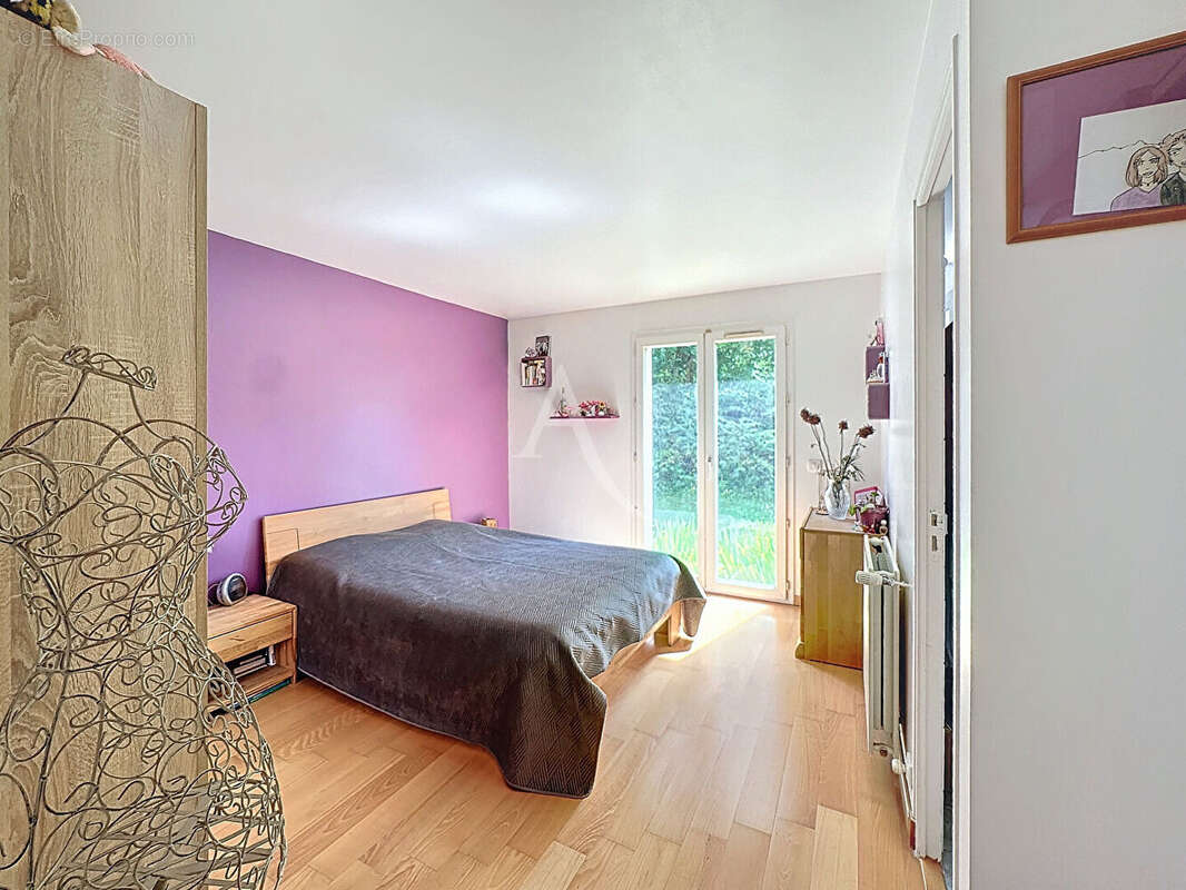 Maison coup de coeur à Mareuil-lès-Meaux - 6 chambres - 240 m2 - jardin de 836 m2 - garage double et nombreux stationnements - photo 7