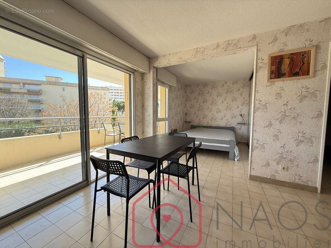 Appartement à FREJUS