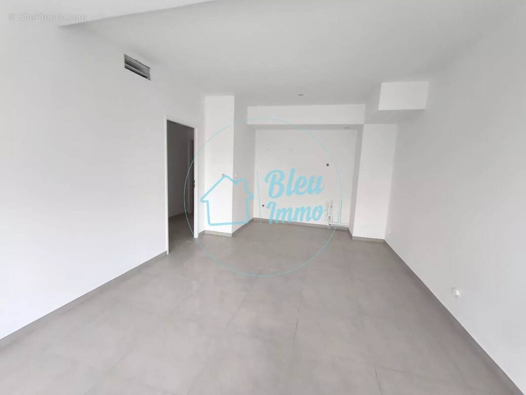 Appartement à LUNEL