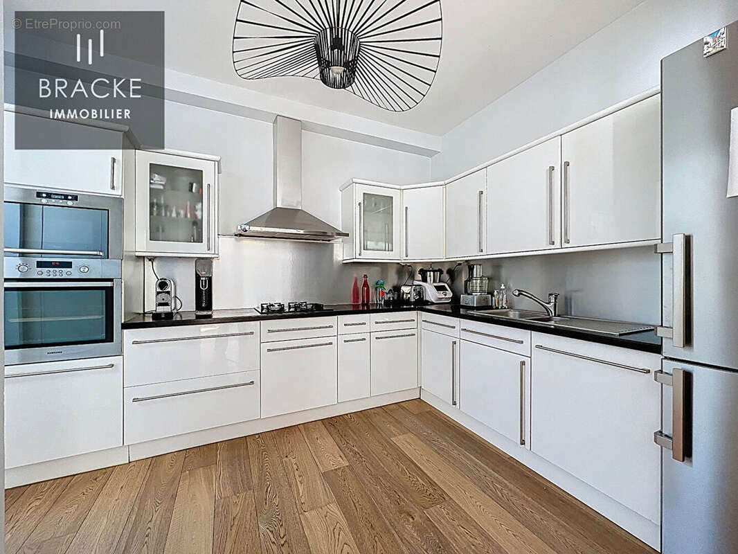 Maison à COURBEVOIE