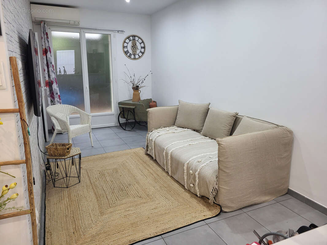 Appartement à SAINT-MARTIN-DE-CRAU