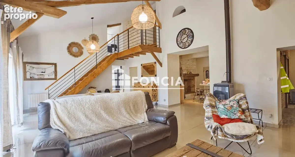 Maison familiale de 225 m² avec dépendance et terrain de 2000 m² – Aiguillon - photo 4