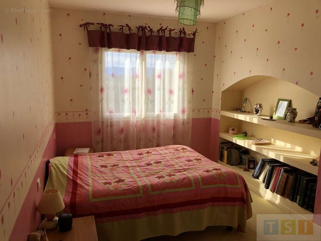 Maison à MONTREJEAU