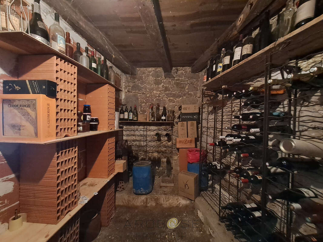 Maison familiale en pierre avec vue panoramique, verger et dépendances. - photo 37