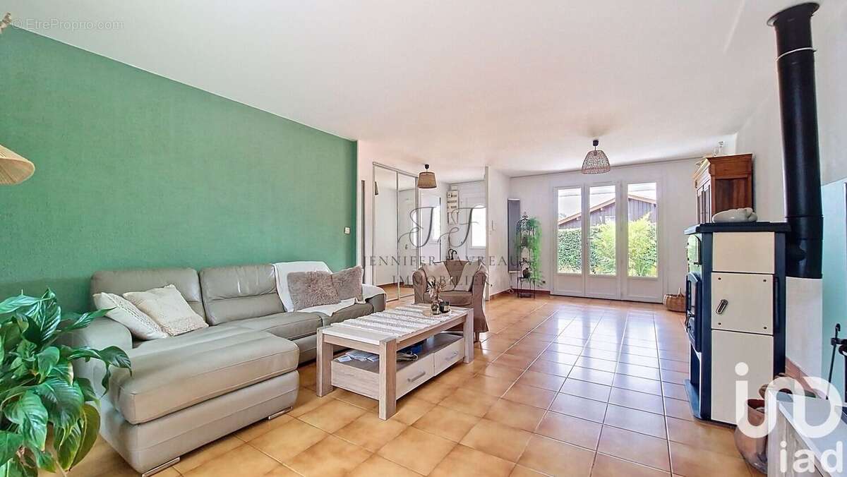 Photo 4 - Maison à TRESSES