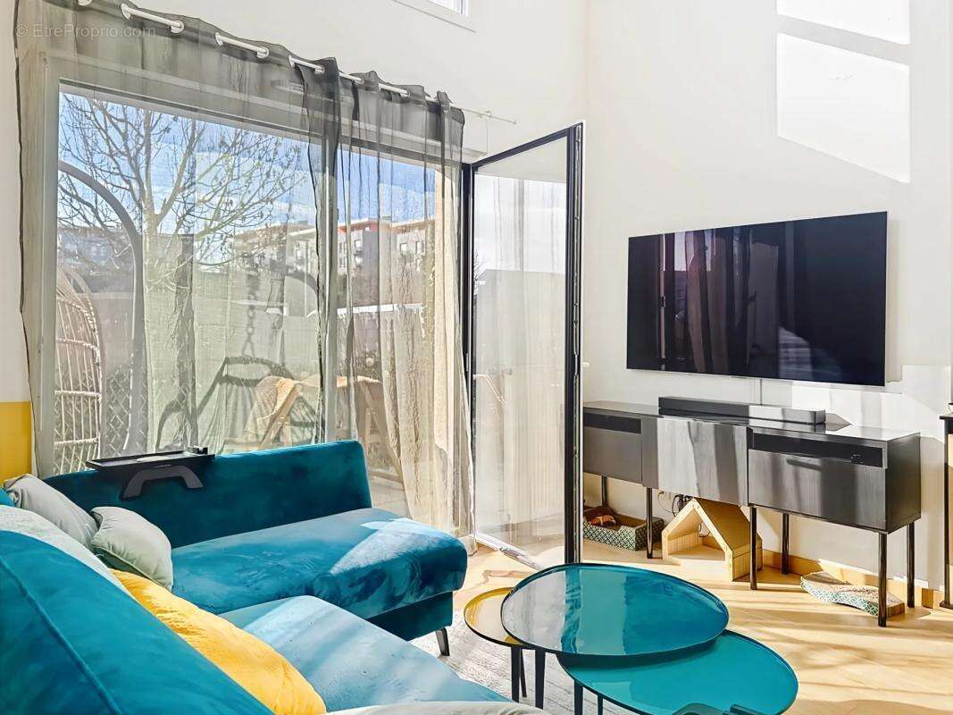 Appartement à L'ISLE-D'ABEAU