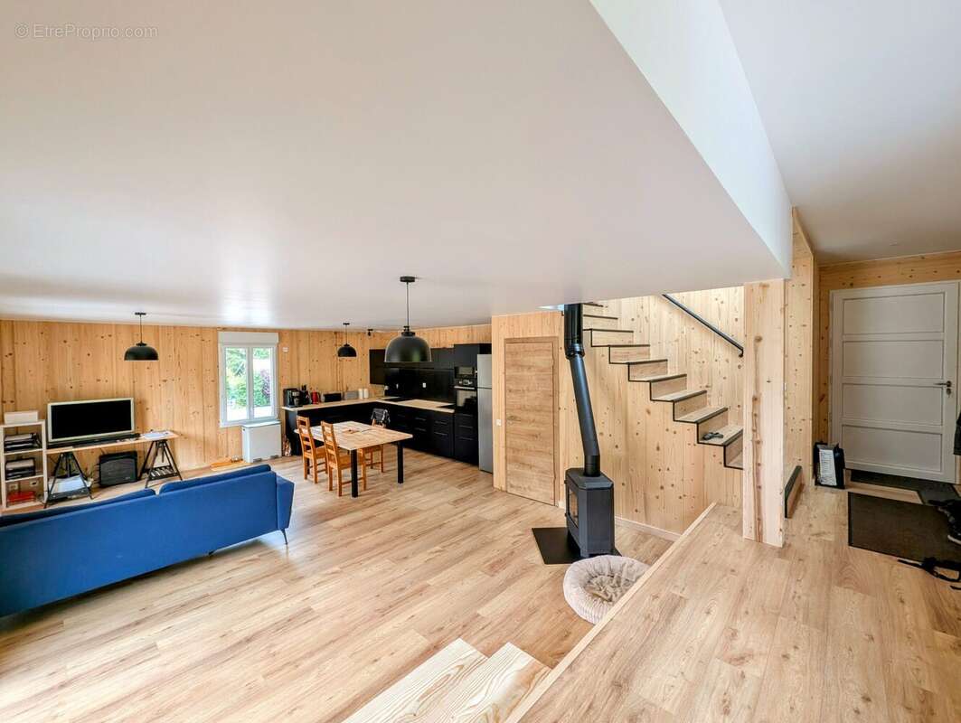 Maison à LA COMPOTE