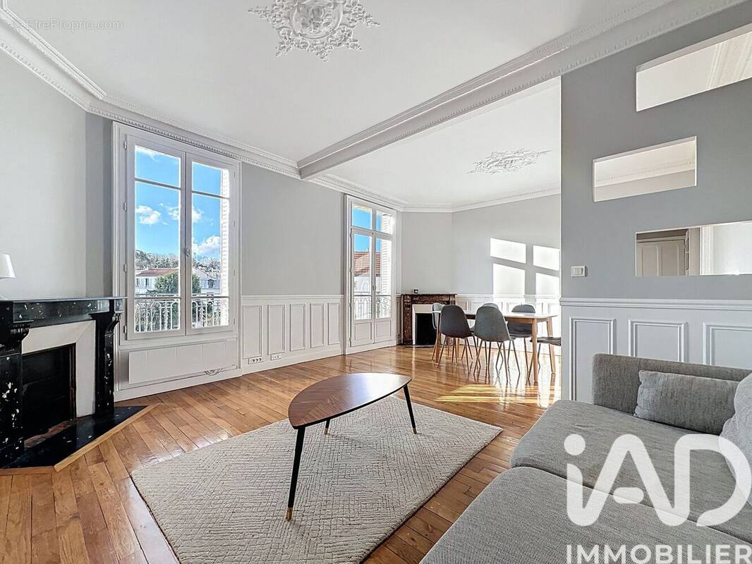 Photo 1 - Appartement à SURESNES