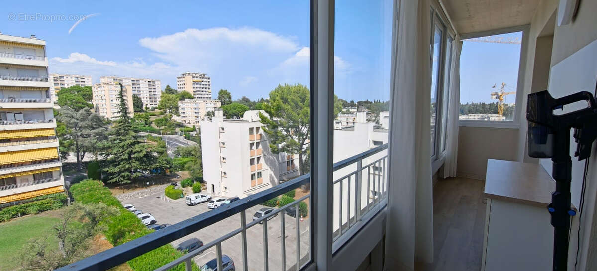 Appartement Antibes 3 pièces 64 m² habitable - 57.71 m2 carrez - dernier étage - parking et cave - photo 6