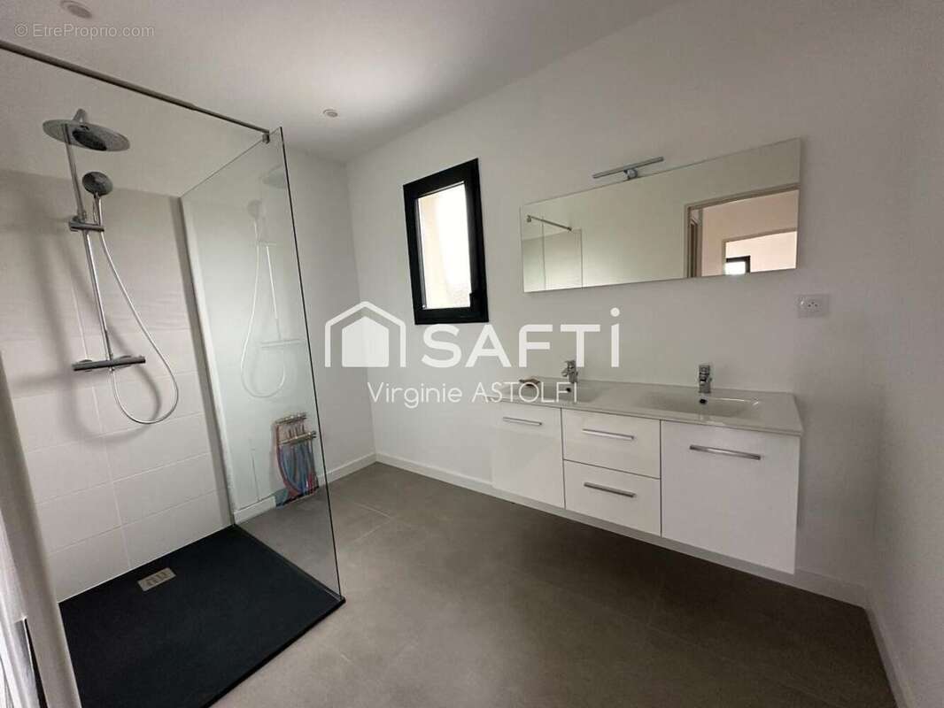 Photo 6 - Maison à BERAT