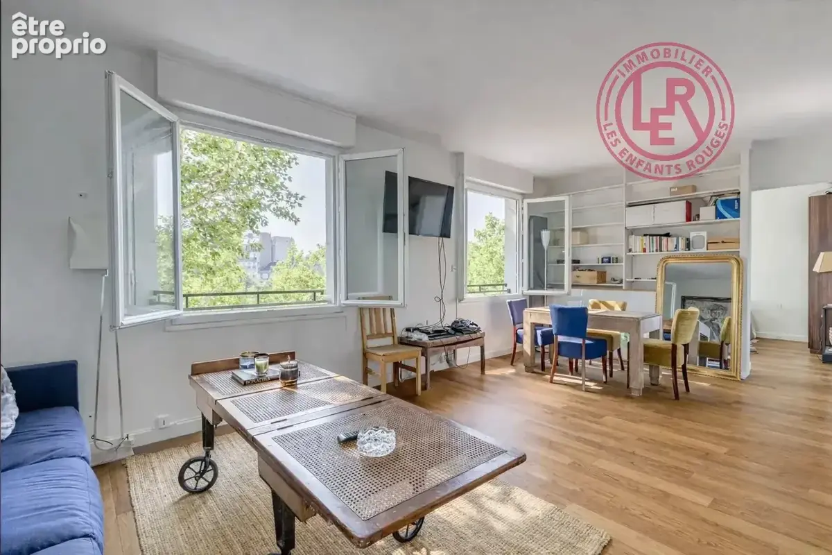Paris 4ème - Ile Saint-Louis - Quai Henri IV - Appartement de 83m2 avec balcon, belle vue Seine, lumineux - photo 4