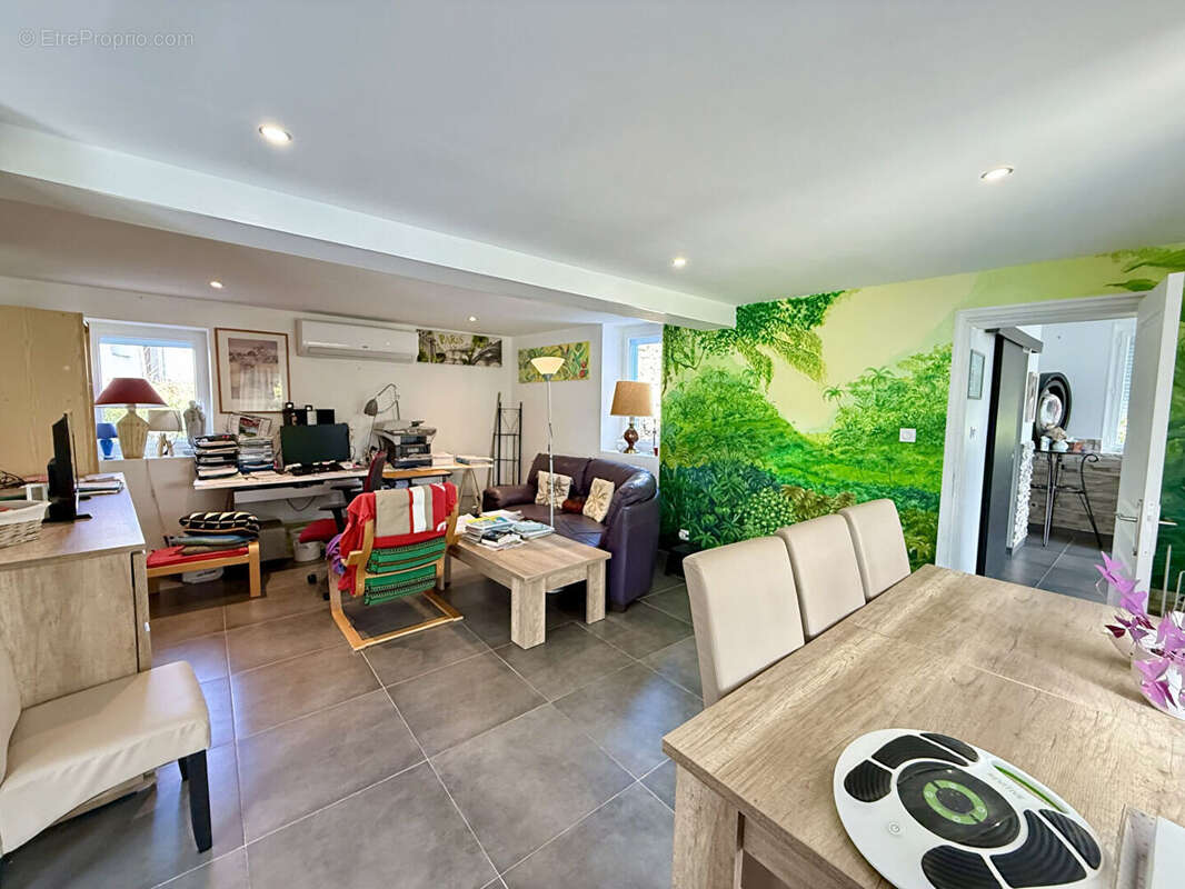 Maison à SAINT-PIERRE-LAVAL