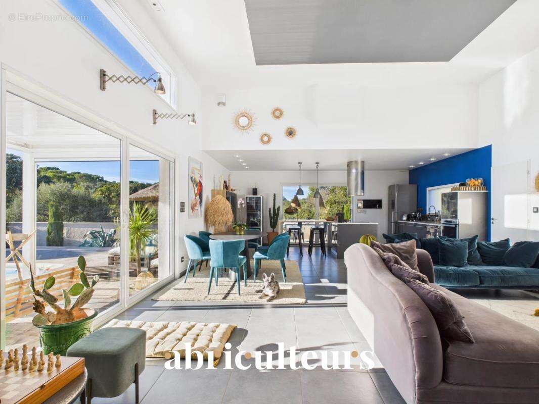 Villa contemporaine d’exception avec piscine chauffée en vente à 3 km de Calvisson (30114) - photo 5