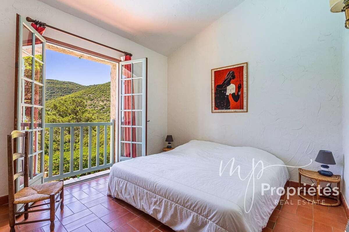 Maison à RAYOL-CANADEL-SUR-MER