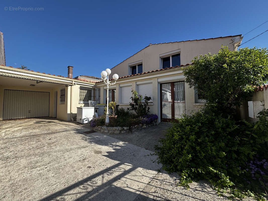 Maison à FOURAS