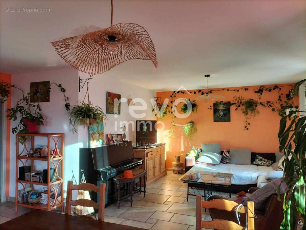 Maison à SAINT-MAURICE-SUR-EYGUES