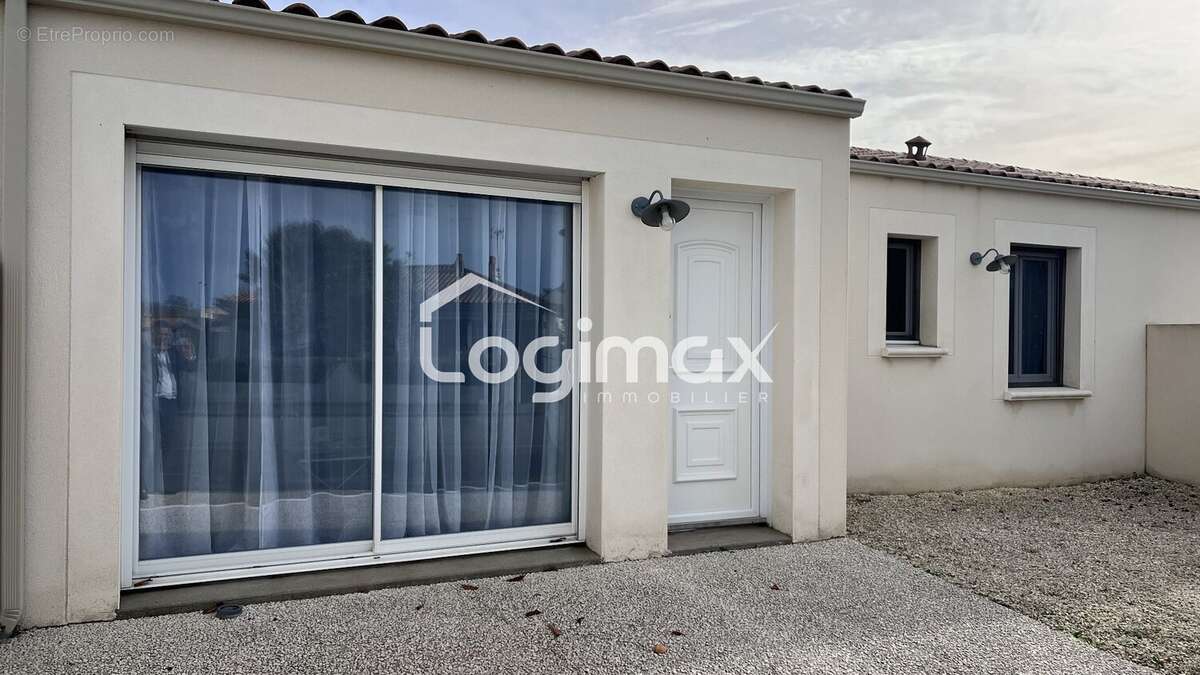 Maison à SAINT-XANDRE