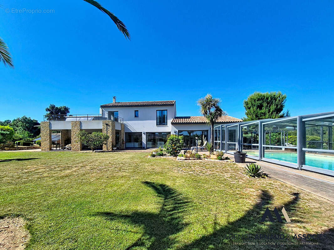 Maison à LA CADIERE-D'AZUR