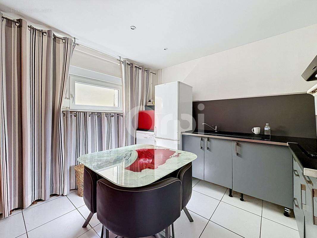 À vendre - Maison Familiale de 253m² avec appartement indépendant - 618 000€ FAI - photo 30