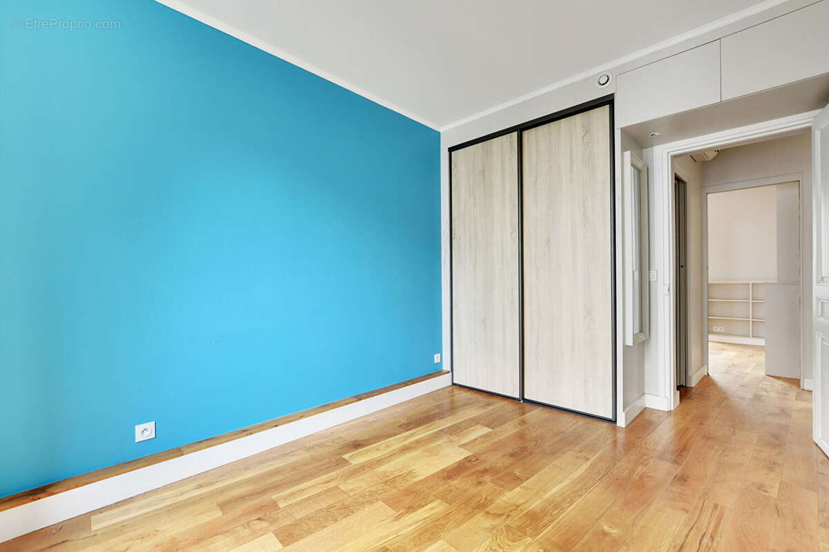 Appartement à PARIS-19E