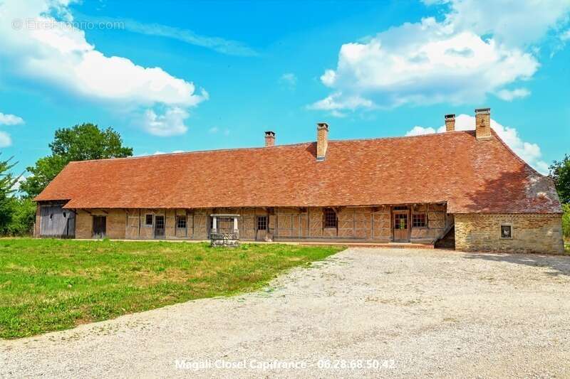 Maison à SAINT-GERMAIN-DU-BOIS