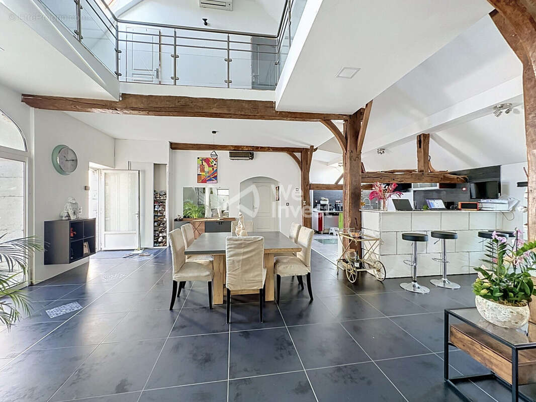 Maison 297 m² à Orthez  - photo 7