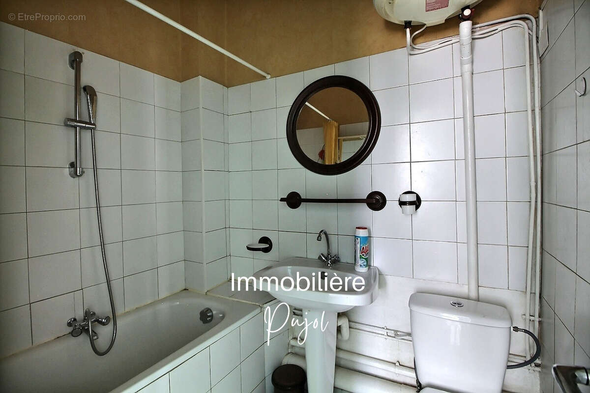Appartement à MARSEILLE-1E