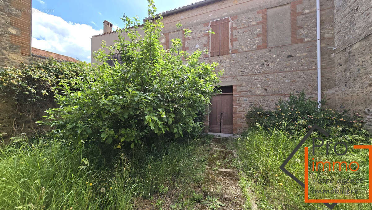 Maison de village, grange et jardin - photo 3