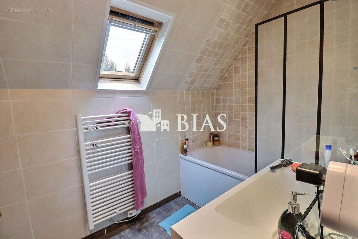 Maison à PONT-L&#039;EVEQUE