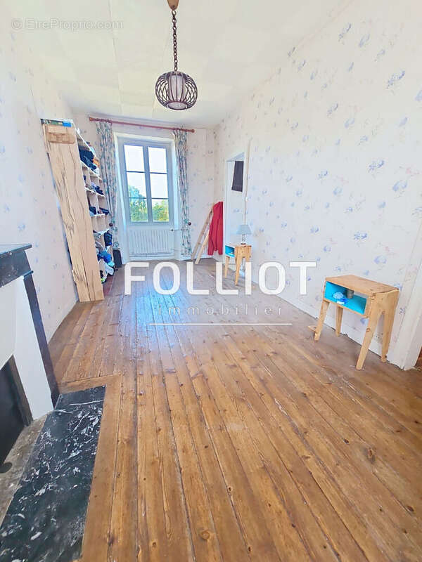 Maison à LE MOLAY-LITTRY