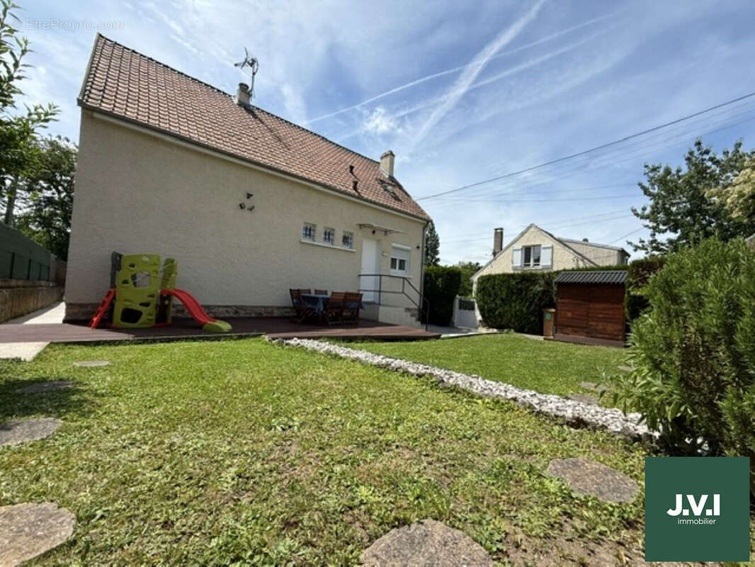 Maison à MONTMORENCY