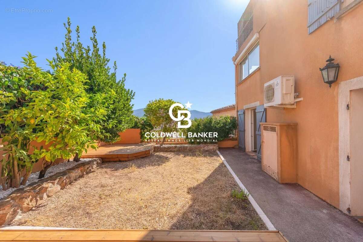 Maison de village vue mer, appartement indépendant avec jardin - 83320 Carqueiranne - photo 18