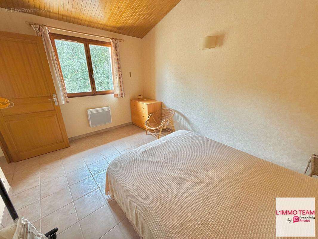 VERS, maison 5 pièces sur plus de 8000m² de terrain - photo 17