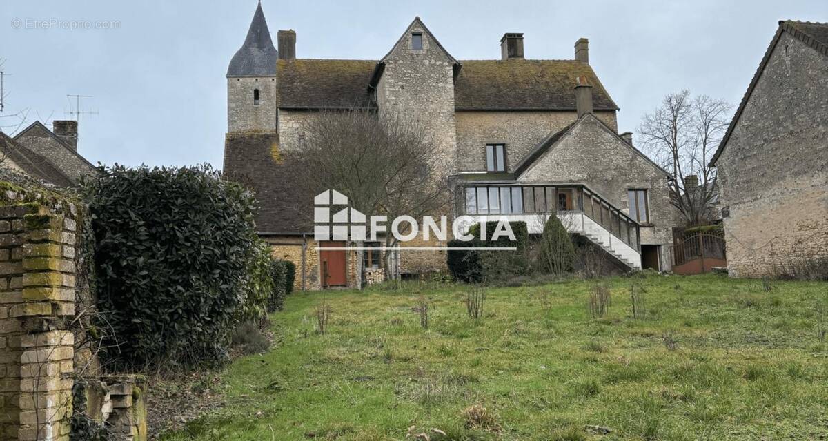 Maison à OISSEAU-LE-PETIT