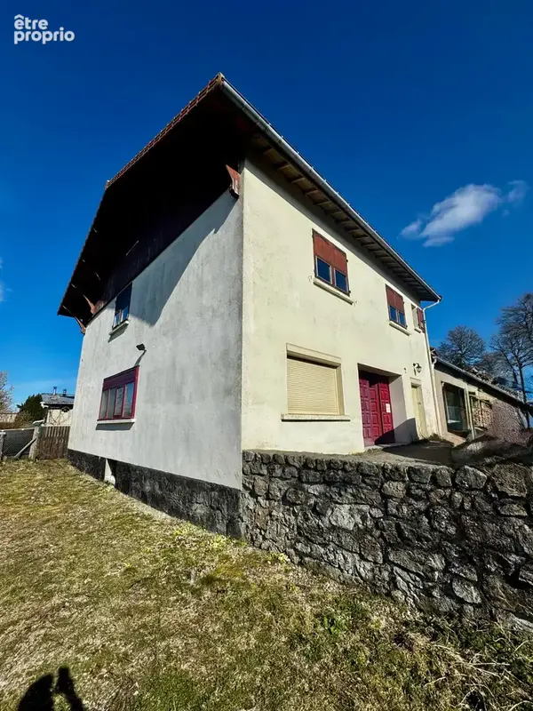 Maison à SAINT-BONNET-LE-FROID