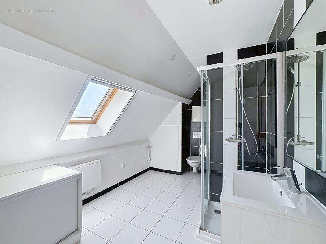 Appartement à CHILLY-MAZARIN