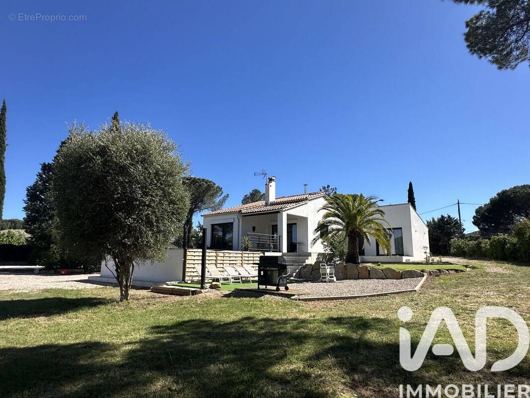 Photo 1 - Maison à LE MUY