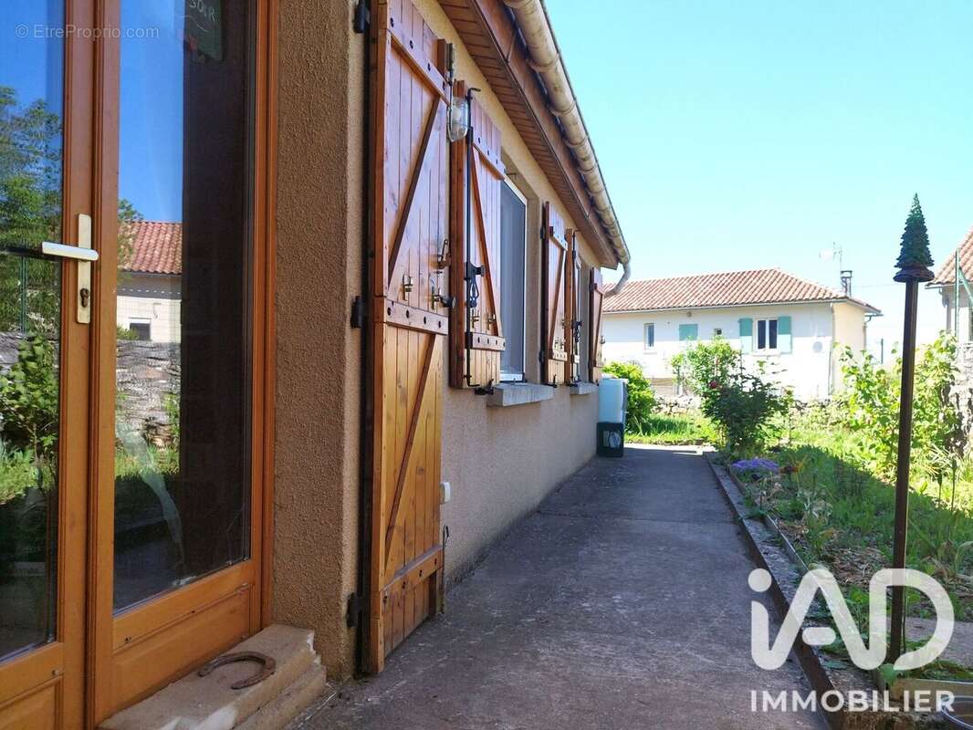 Maison 84 m² à La Cavalerie  - photo 2