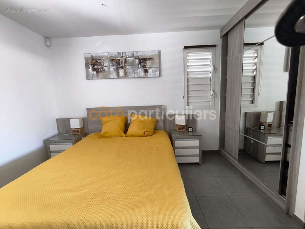 A VENDRE Villa  Saint-François 4 pièces - photo 9