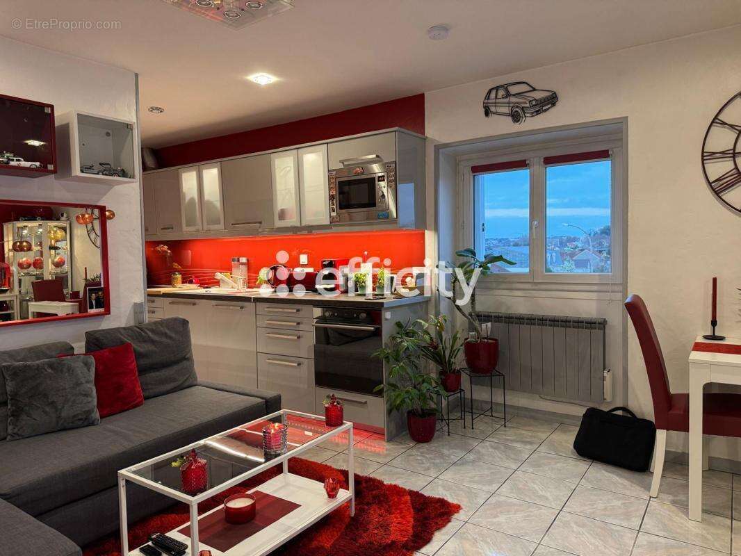 Appartement à VIGNEUX-SUR-SEINE